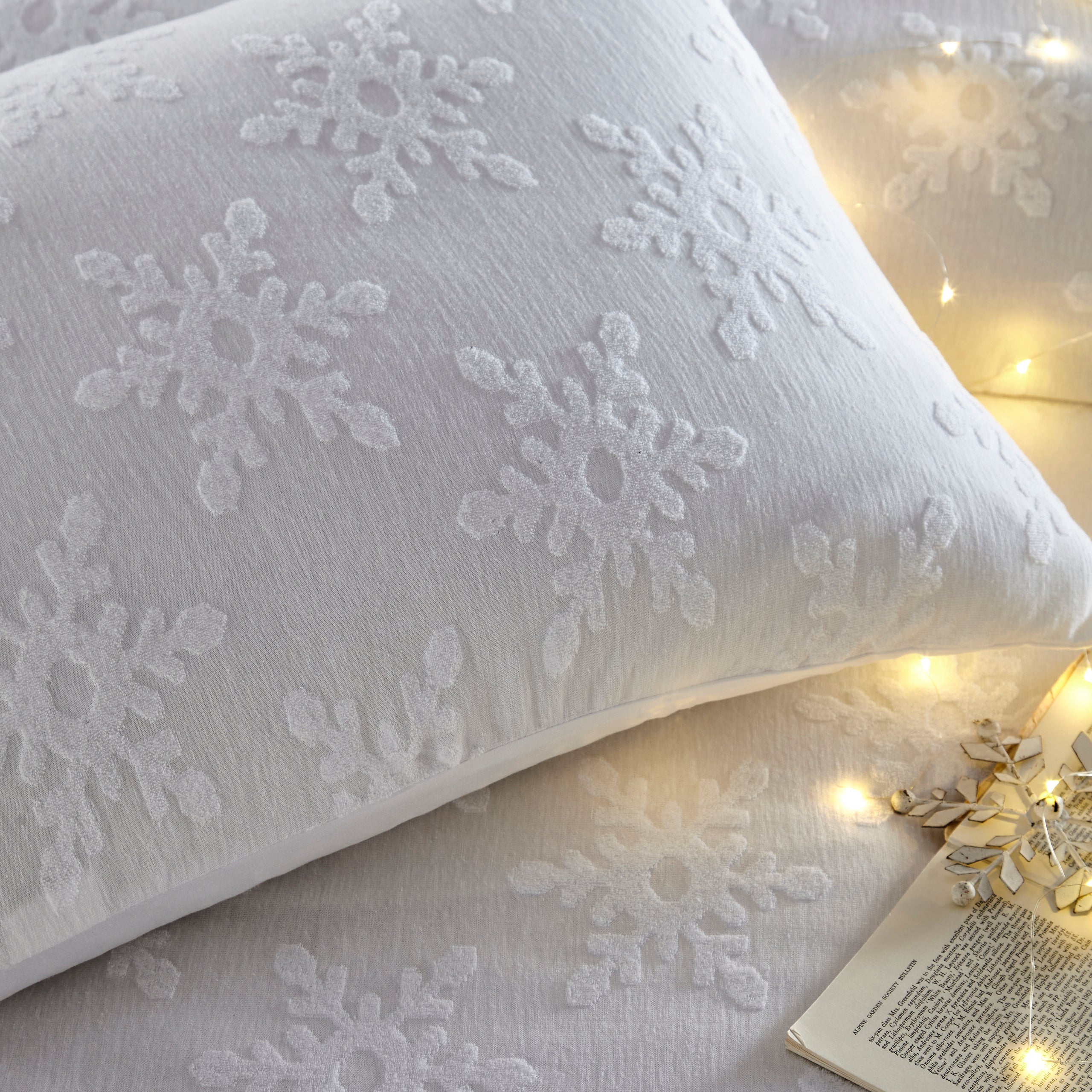 The Alpine Snowflake Duvet Set