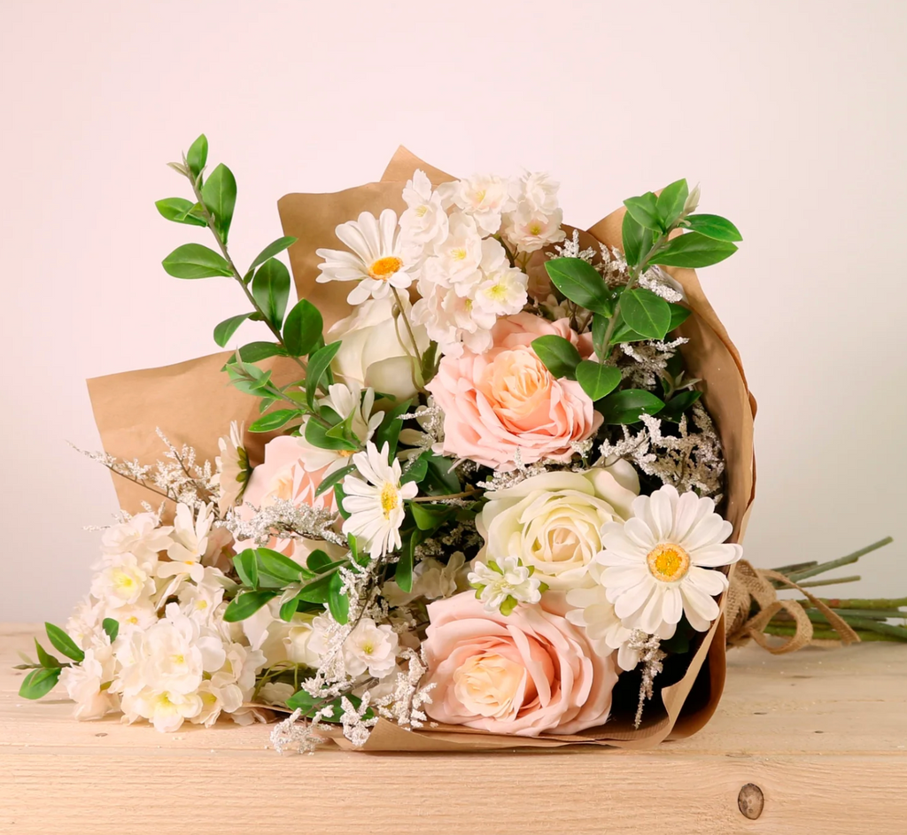 Blush Harmony — Instant Bloom Bouquet